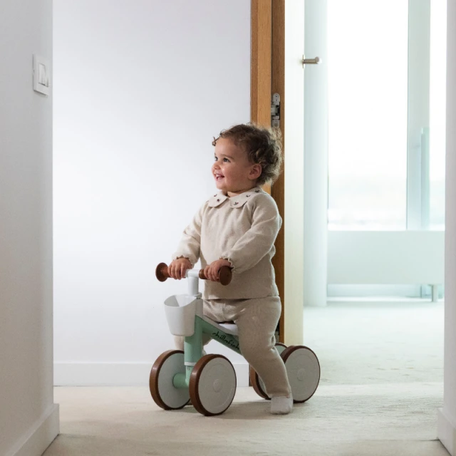 Chillafish Quadi Racer CPQR01BRP ride on toy BREEZE PINK