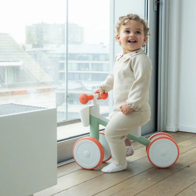 Chillafish Quadi Racer CPQR01BRP ride on toy BREEZE PINK