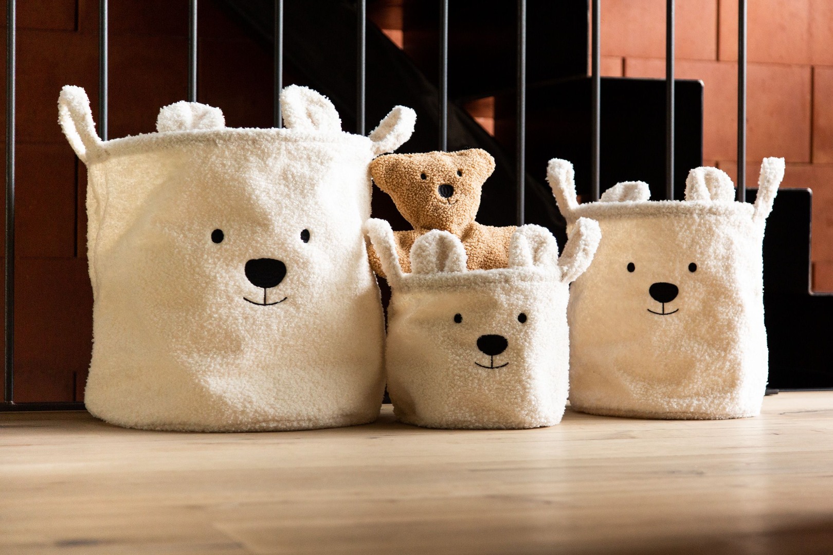 Kош за съхранение 25x20x20 см teddy бял