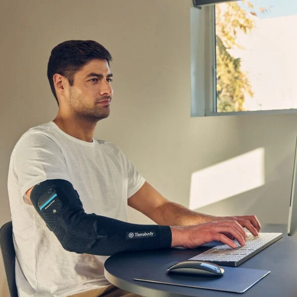 Компресионен ръкав RecoveryPulse Arm