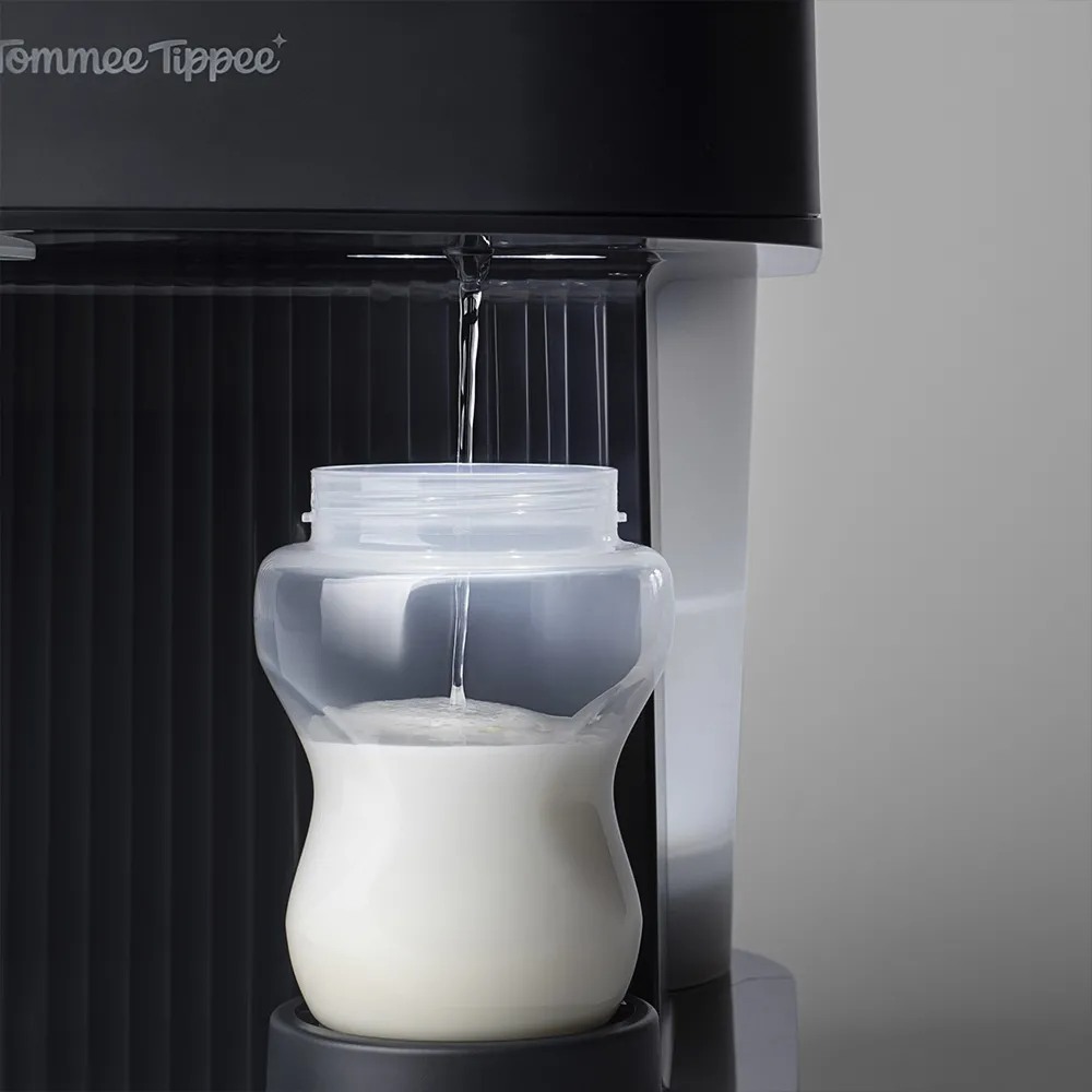 Уред за автоматично приготвяне на адаптирано мляко Tommee Tippee PerfectPrep Pro, Hot Shot технология, антибактериален филтър, прецизно дозиране от 120 до 330 мл, цифров дисплей, приложение за iOS и Android