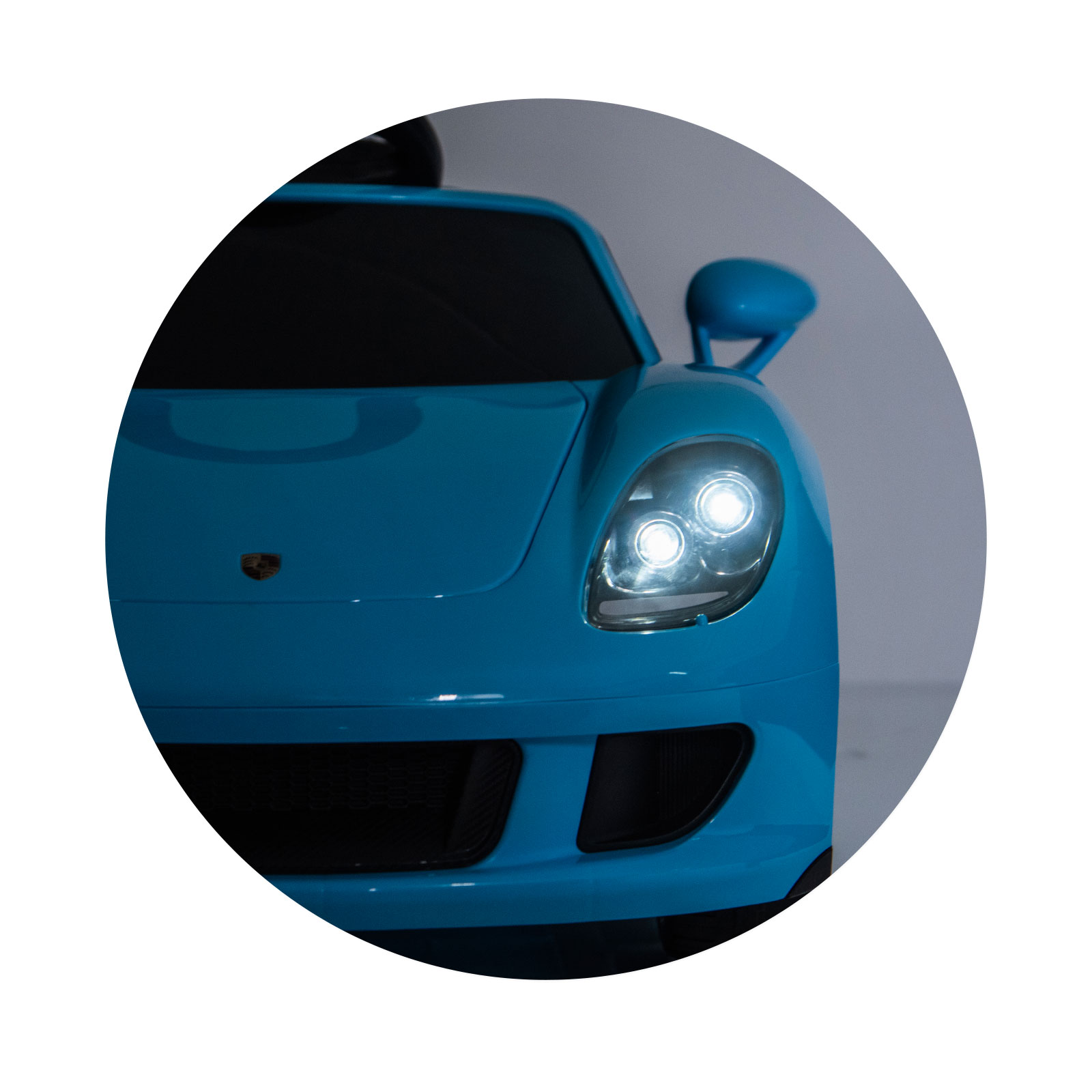 Electric car Porsche Carrera GT blue