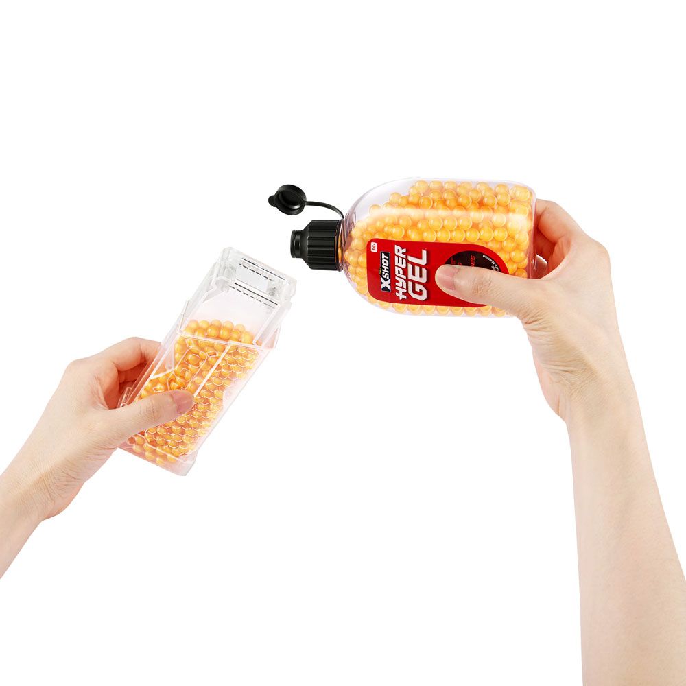 X Shot HYPER GEL Blaster with clutch gel balls