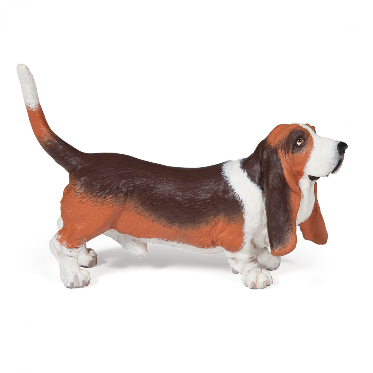 Фигурка куче порода basset hound