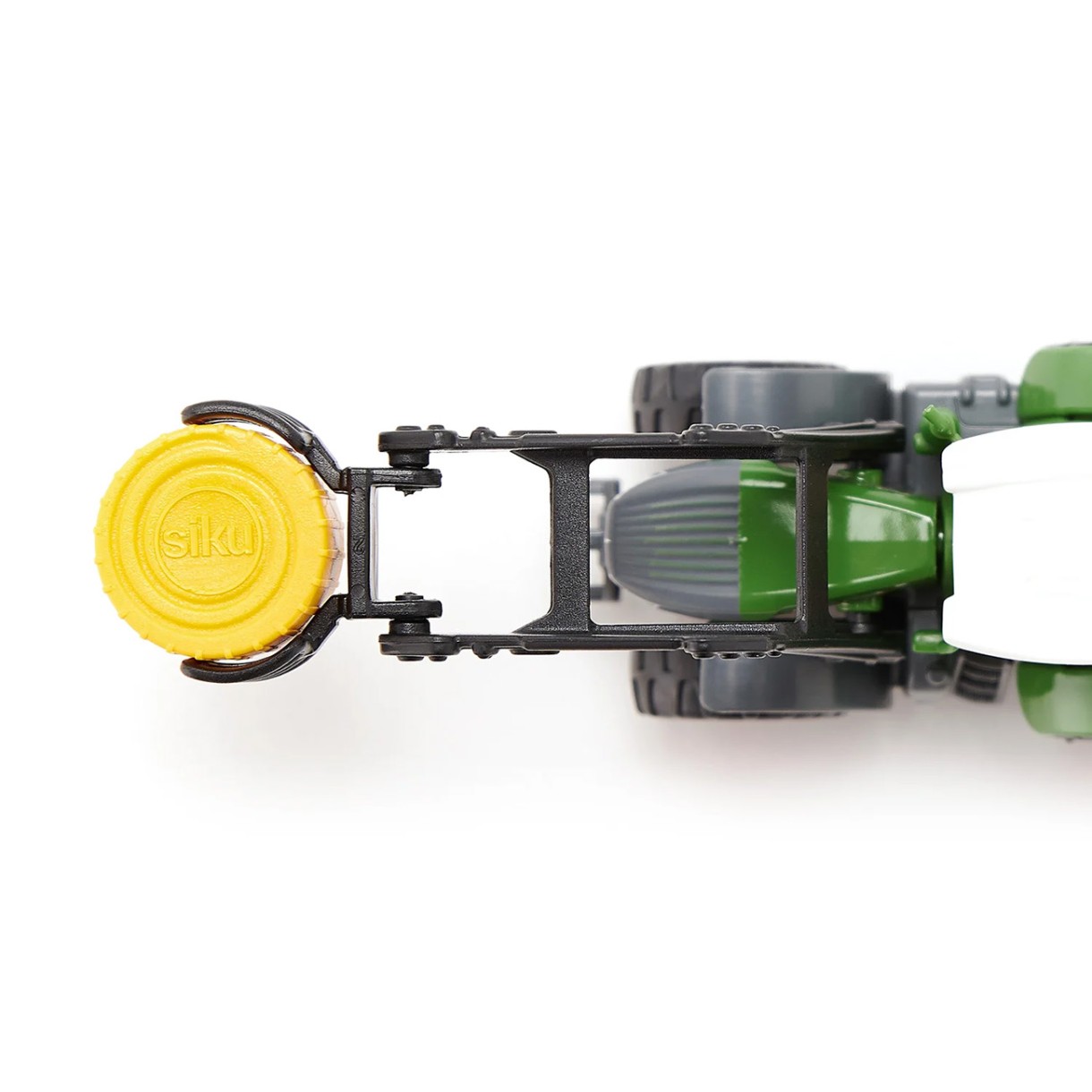 Fendt tractor toy with baler tongs