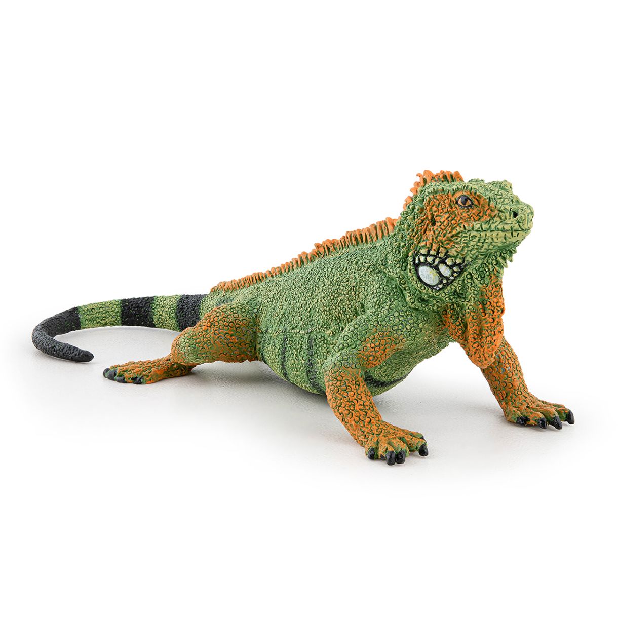 Iguana figurine