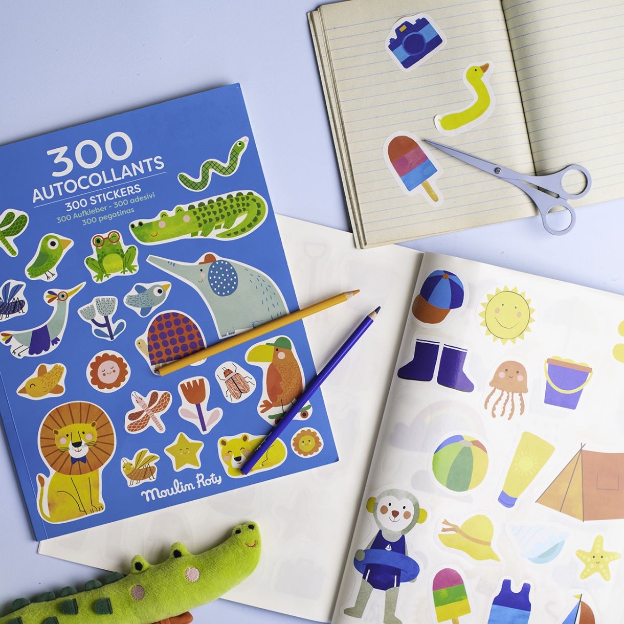Booklet with 300 stickers