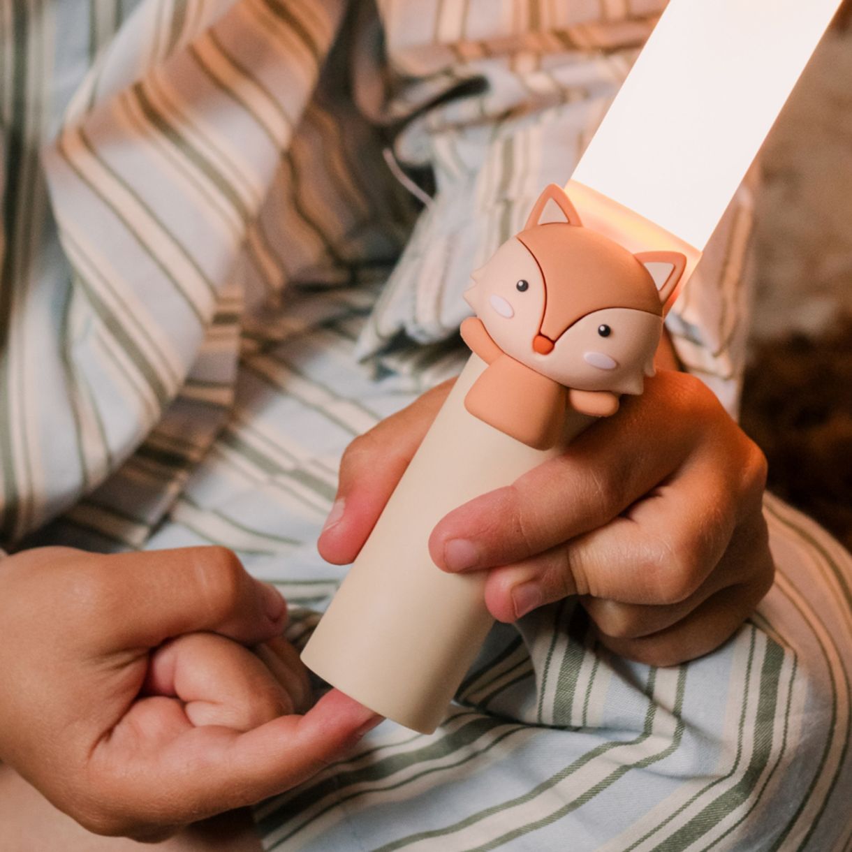 Children’s lamp with magnetic stand Fox motif