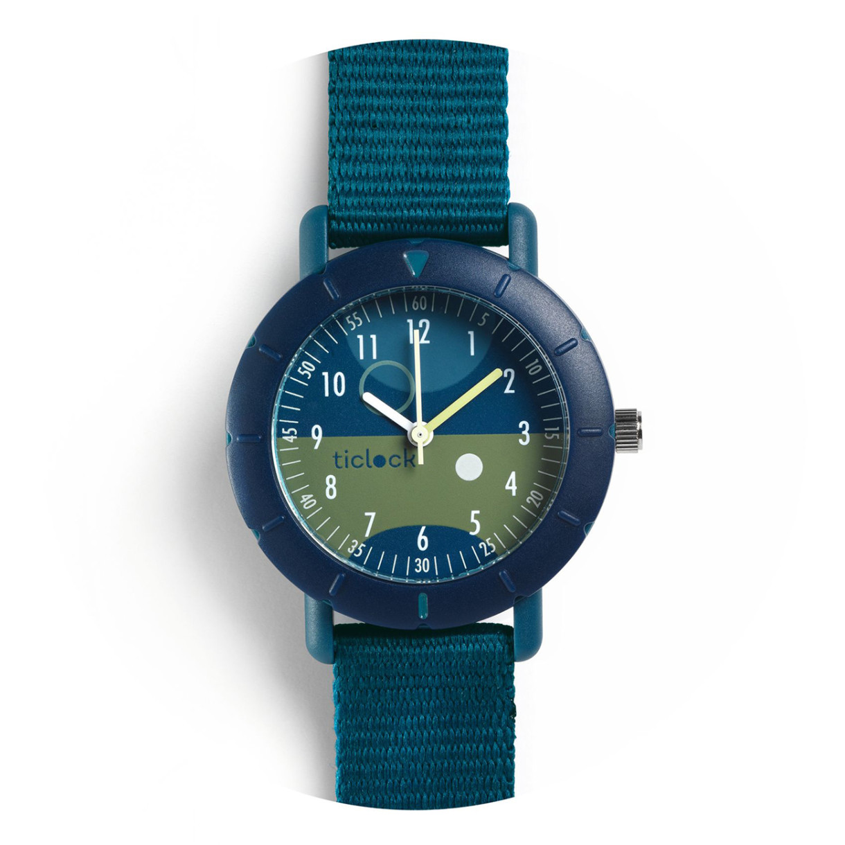 Quartz watch blue green