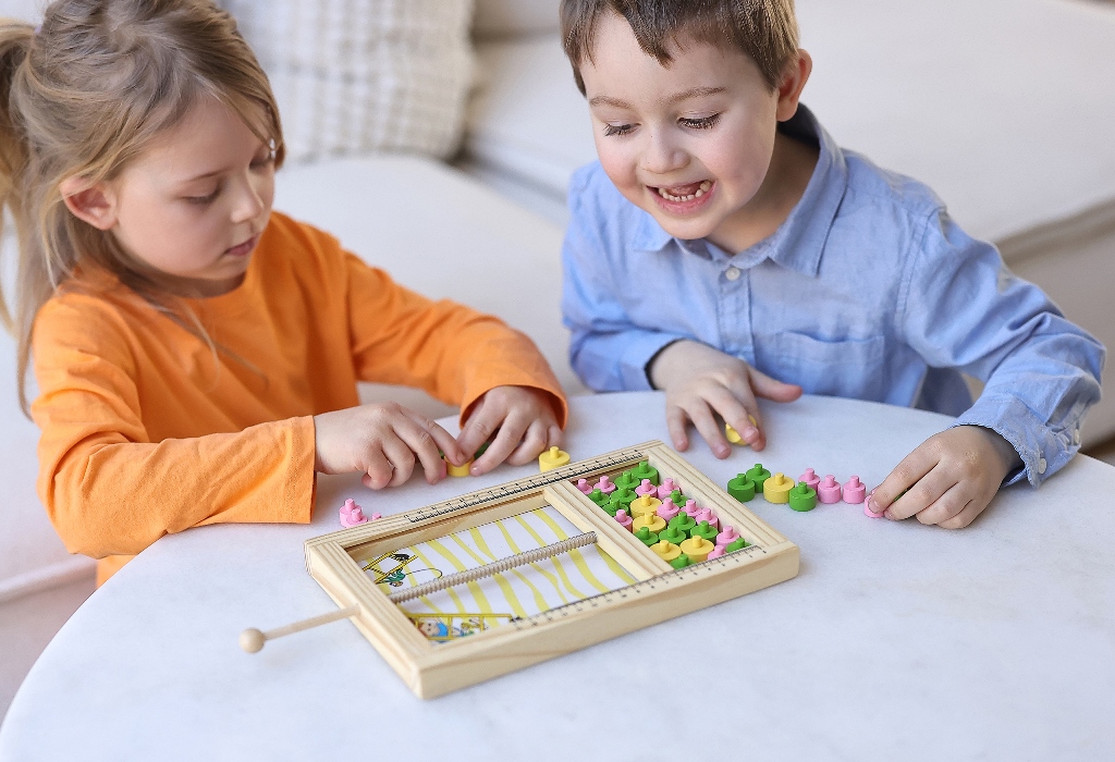 Children's board game Trap with Pippi