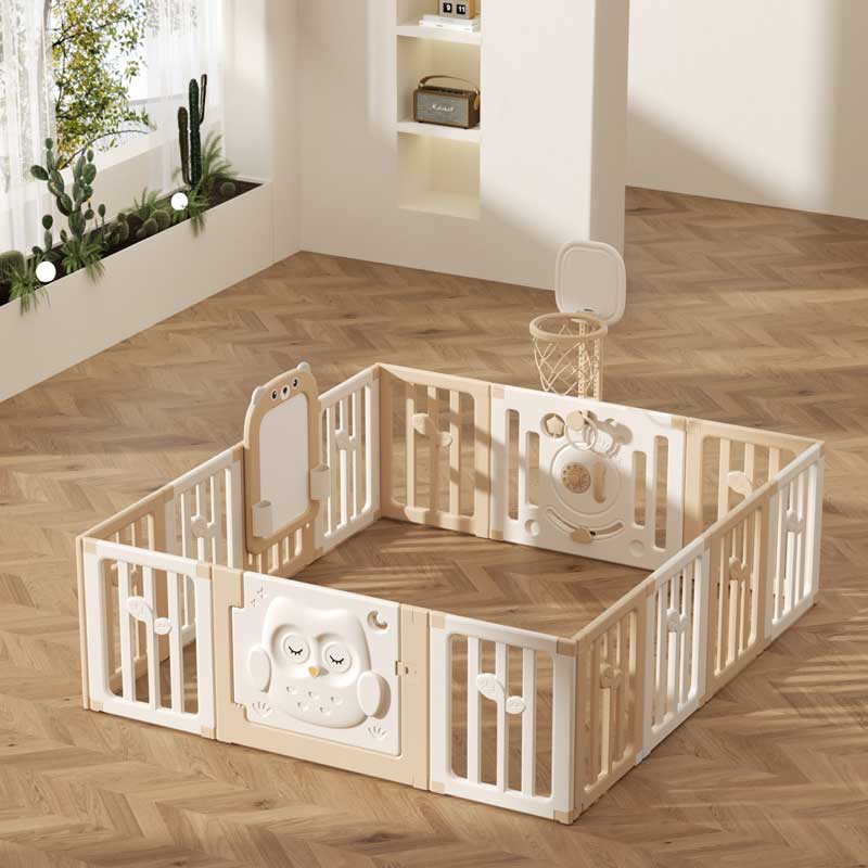 Baby fence with basketball hoop and drawing board - Owl