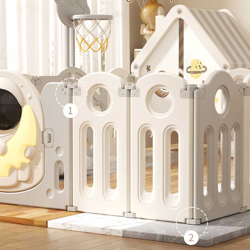 Children's playhouse with fence and basketball hoop - Cosmonaut
