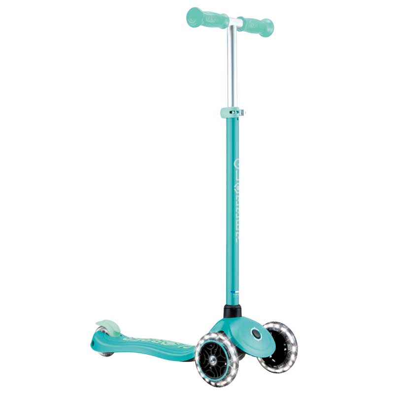 Children's scooter with light-up wheels PRIMO PLUS GLOW LIGHTS, mint color