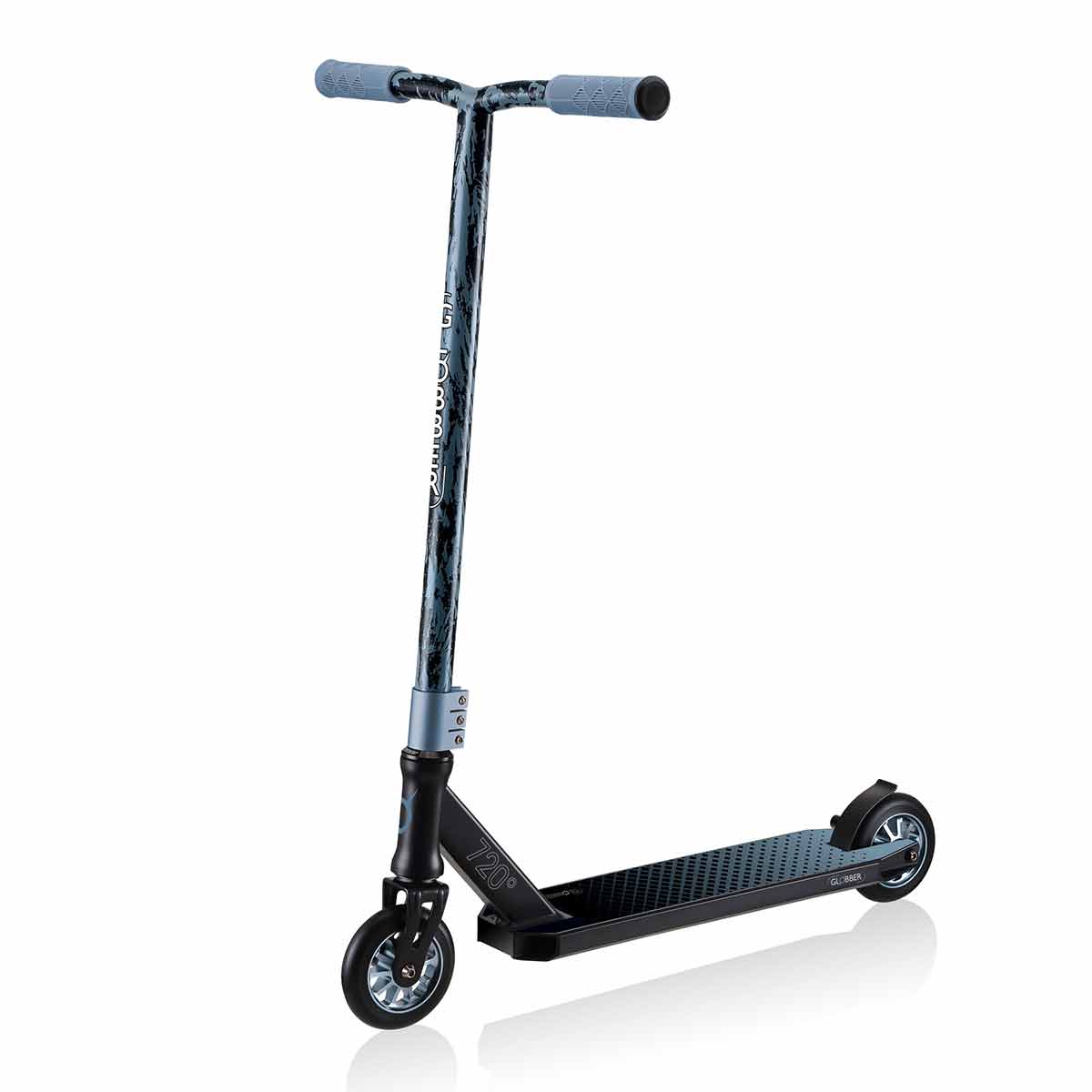Globber GS 720 freestyle and jumping scooter - black/blue