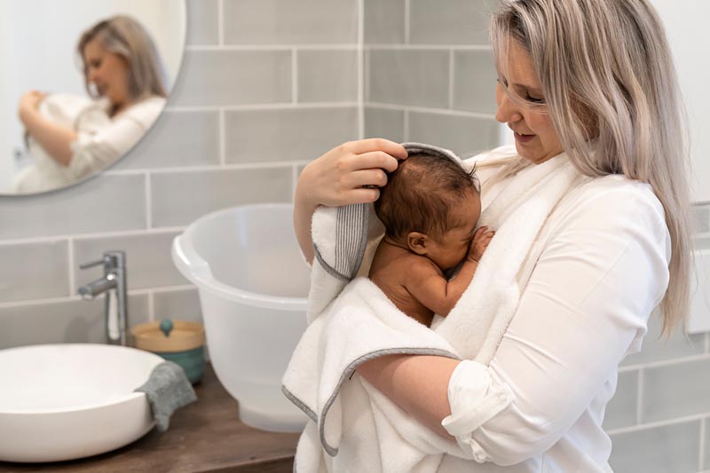 Doomoo Bath cape with teether Dryn Play