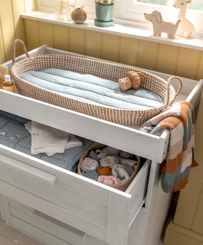 Mamas & Papas Atlas chest of drawers - White
