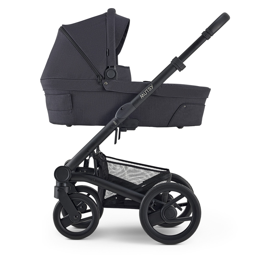 Mutsy NIO North Black ПАКЕТ Шаси със седалка + Кош за новородено
