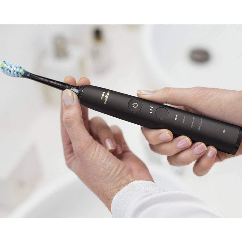 Комплект Орален душ Philips Sonicare Power Flosser 3000 Interdental и Звукова електрическа четка за зъби Diamond Clean серия 9000, Philips Sonicare HX3886/43