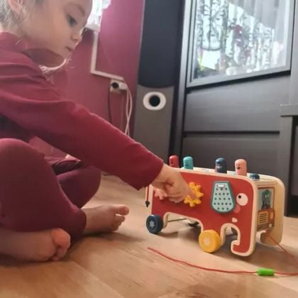 Children's educational toy with a hammer - elephant - Kruzzel
