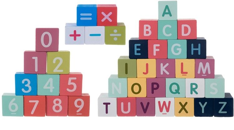Large wooden set for children with cubes, puzzle and constructor