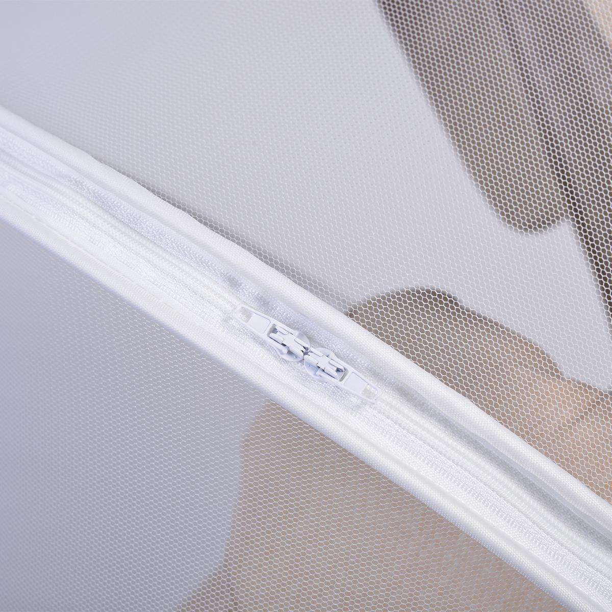 Mosquito net white.