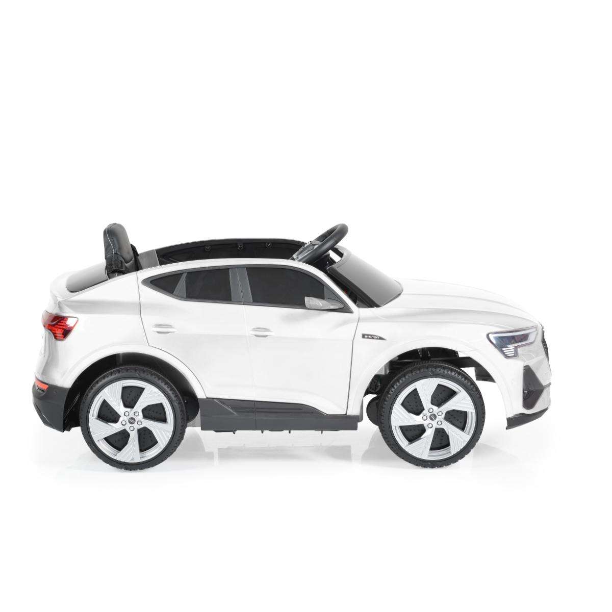 Battery jeep Audi Sportback white