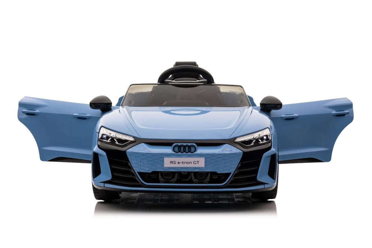 Audi RS e-tron 6888 blue