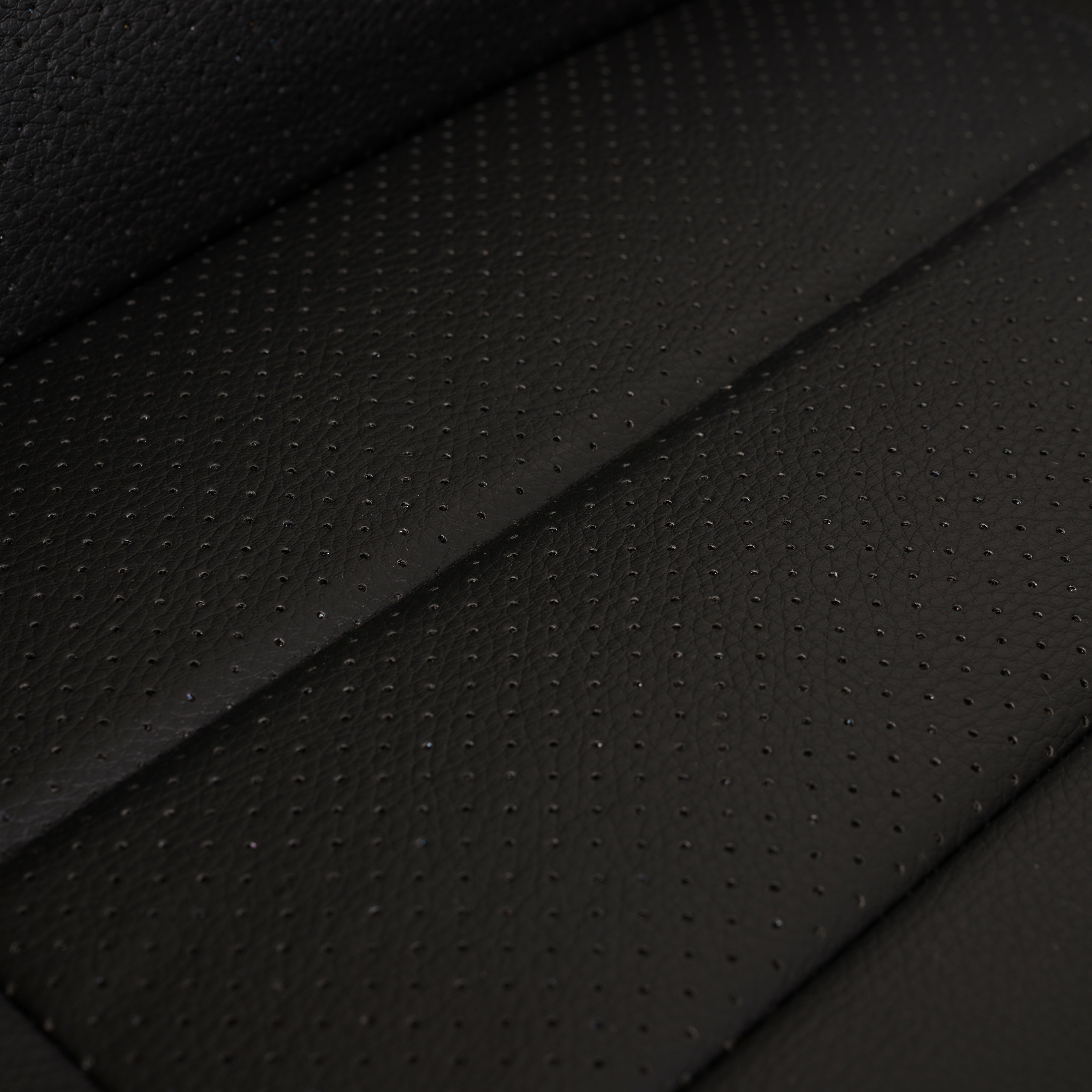 Battery SUV Audi SQ8 e-tron metallic blue