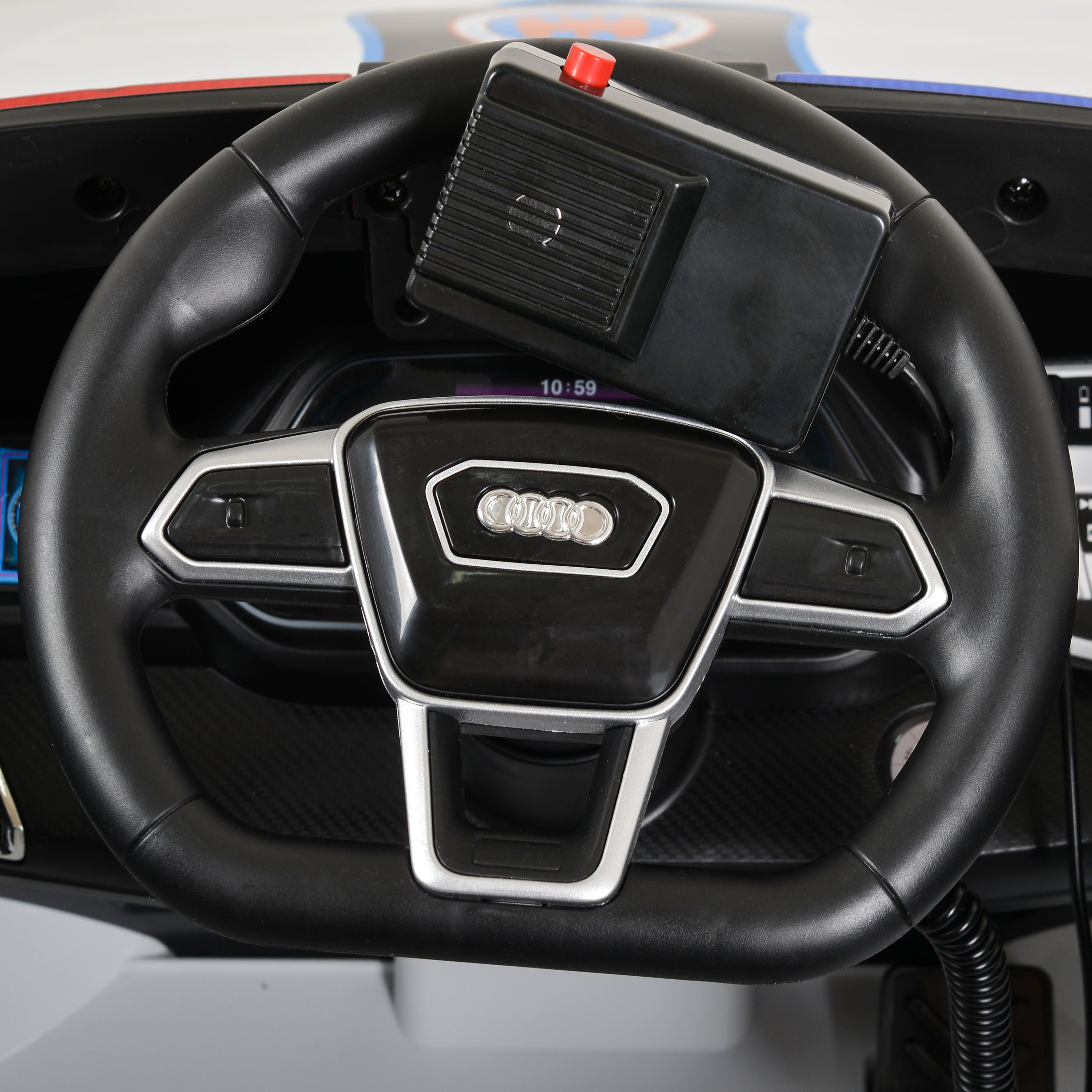 Battery car Audi RS e-tron 717 white police