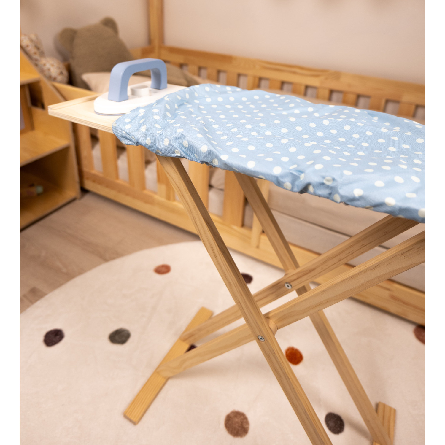 Детска дъска за гладене с ютия Възраст: 2+