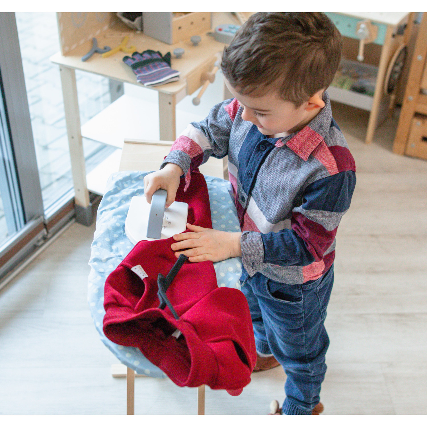 Детска дъска за гладене с ютия Възраст: 2+