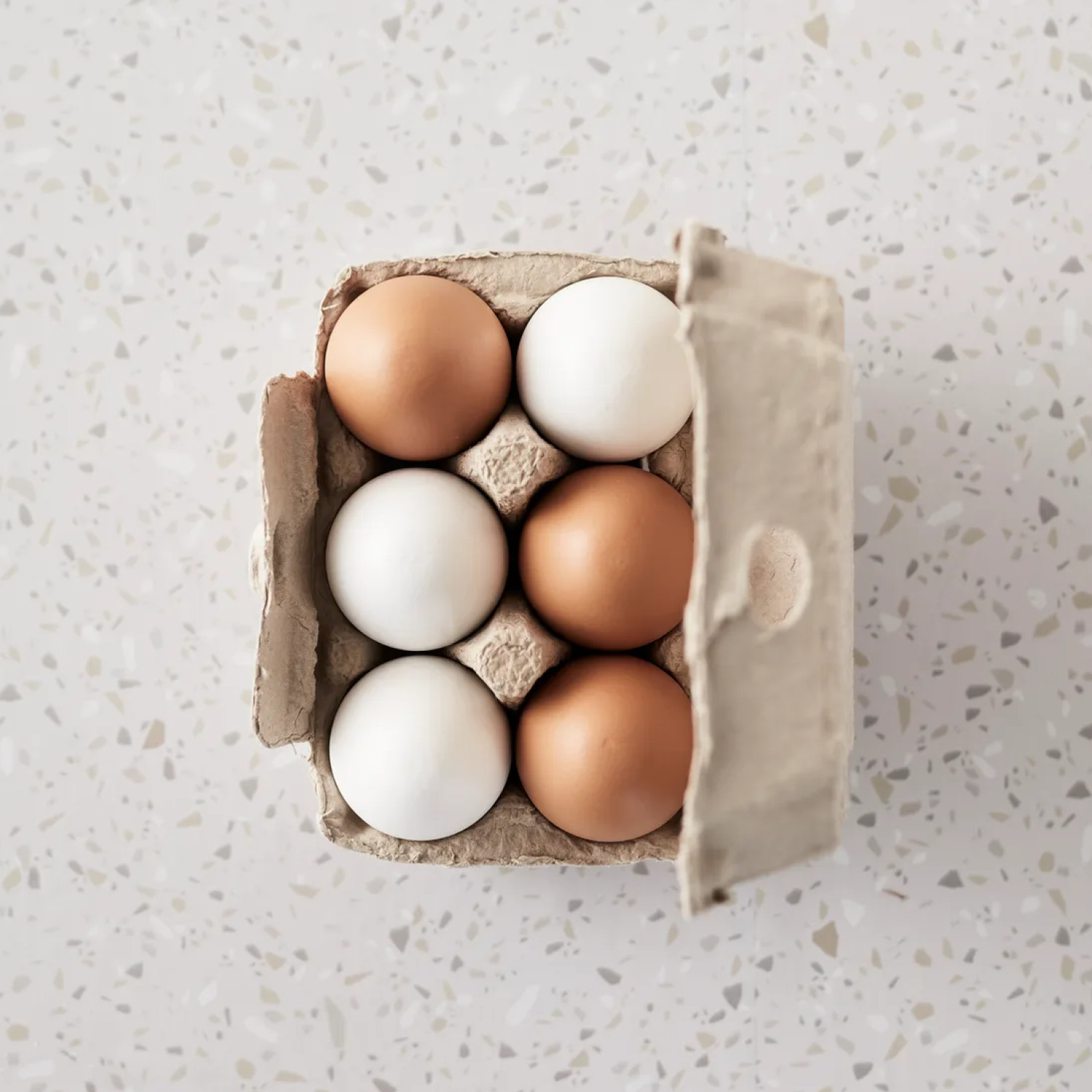 Wooden eggs in a box Swedish Design Age: 2+