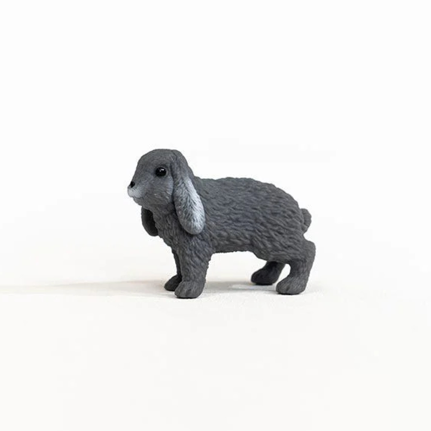 Bunny Figurine, Schleich Age: 3+ Size: 4.2x2.1x3.4 cm