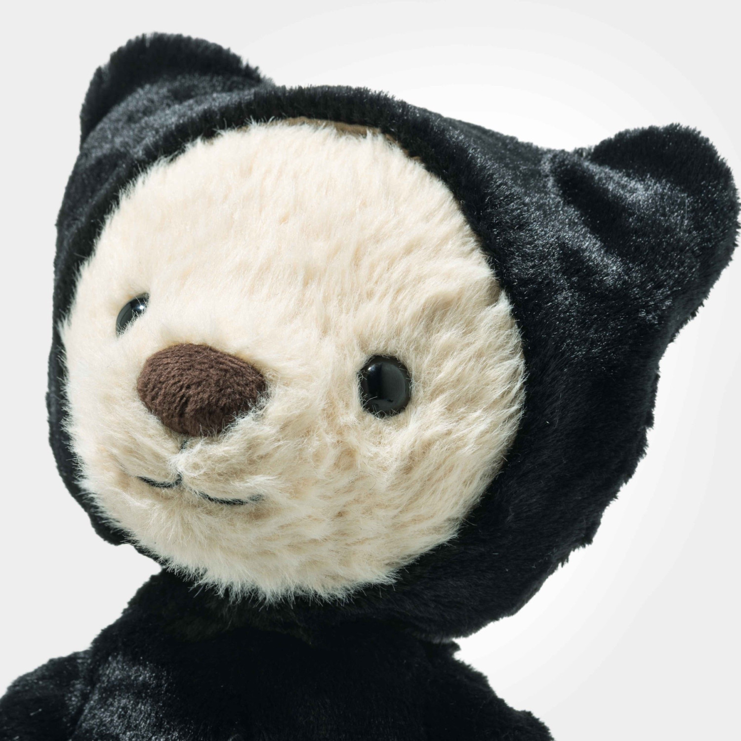 Mr Bones Teddy bear Size: 34 cm Class: Friends