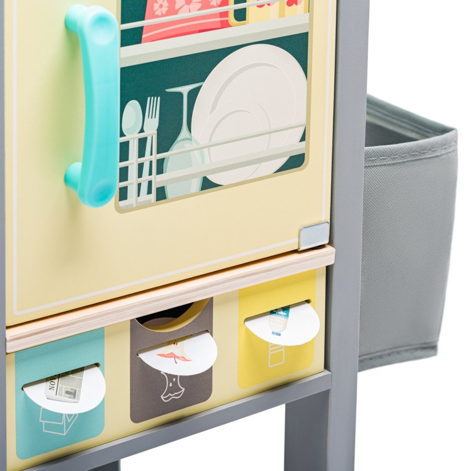 Wooden kitchen with accessories and blackboard Age: 3+ Size: 53x68x15.5 cm