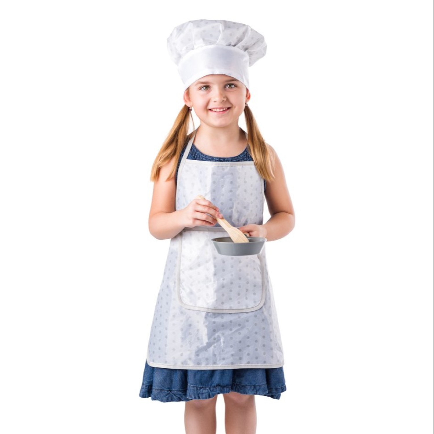 Wooden kitchen with accessories and blackboard Age: 3+ Size: 53x68x15.5 cm