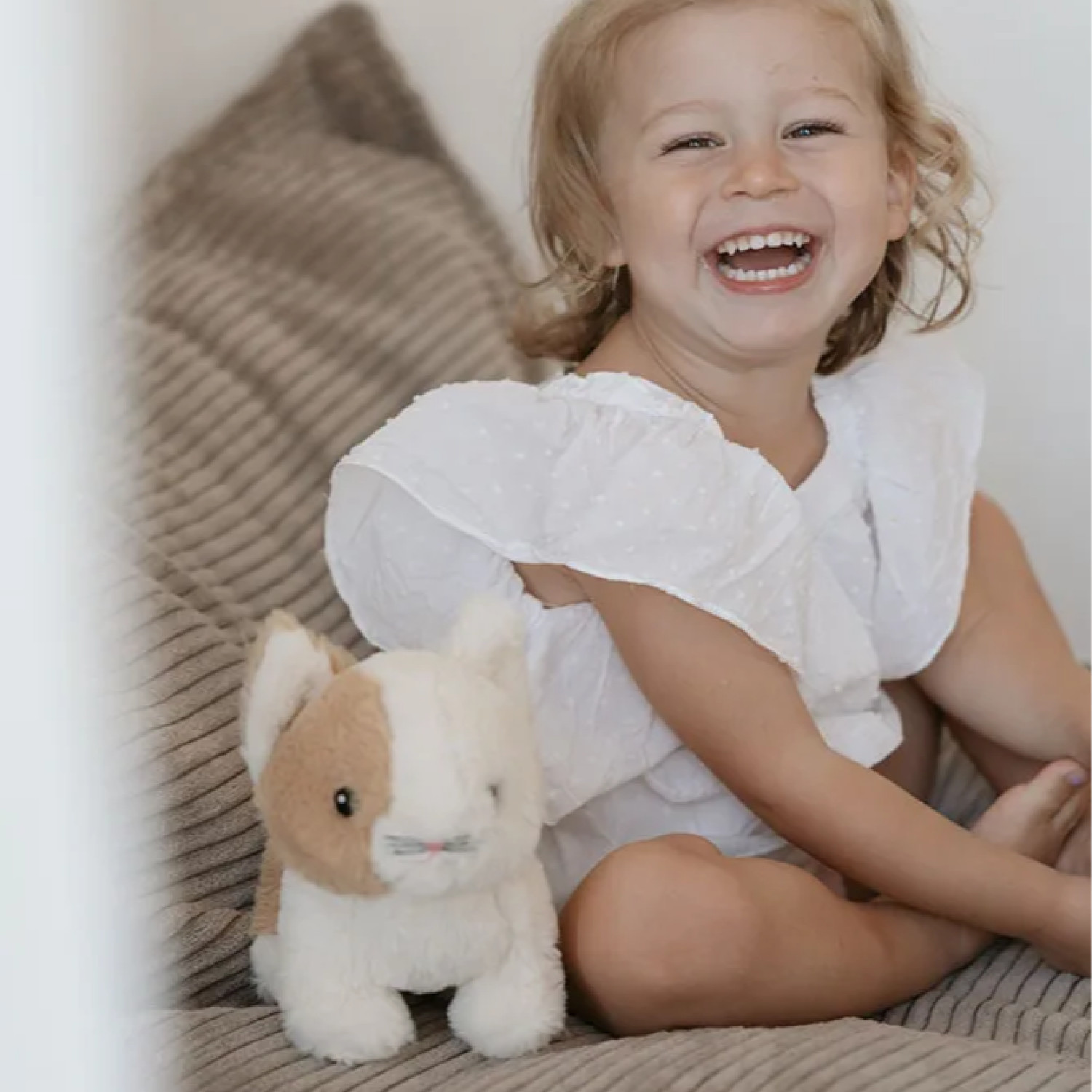 Плюшено коте в чантичка Swedish Design
Възраст: 1+