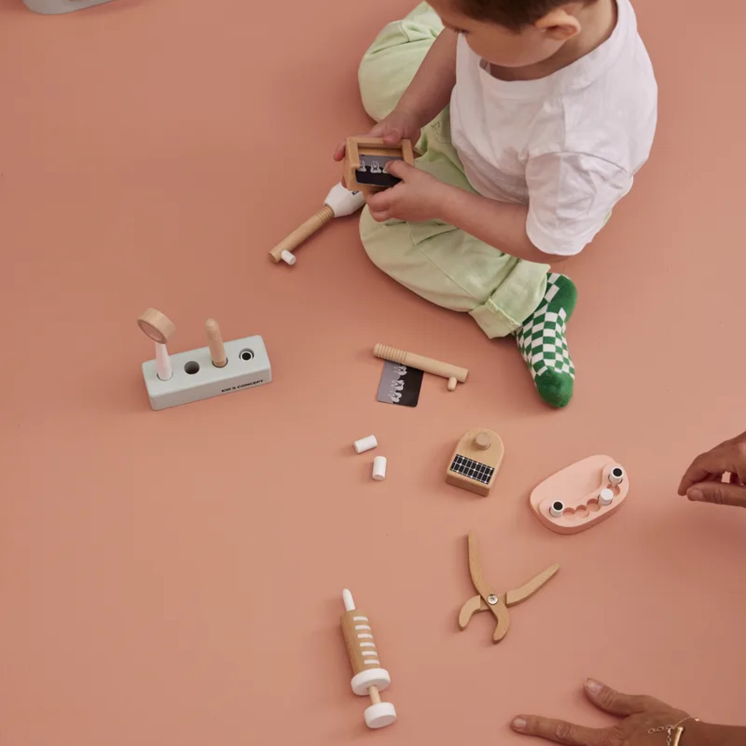 Dental kit for children in a case Swedish Design Age: 3+