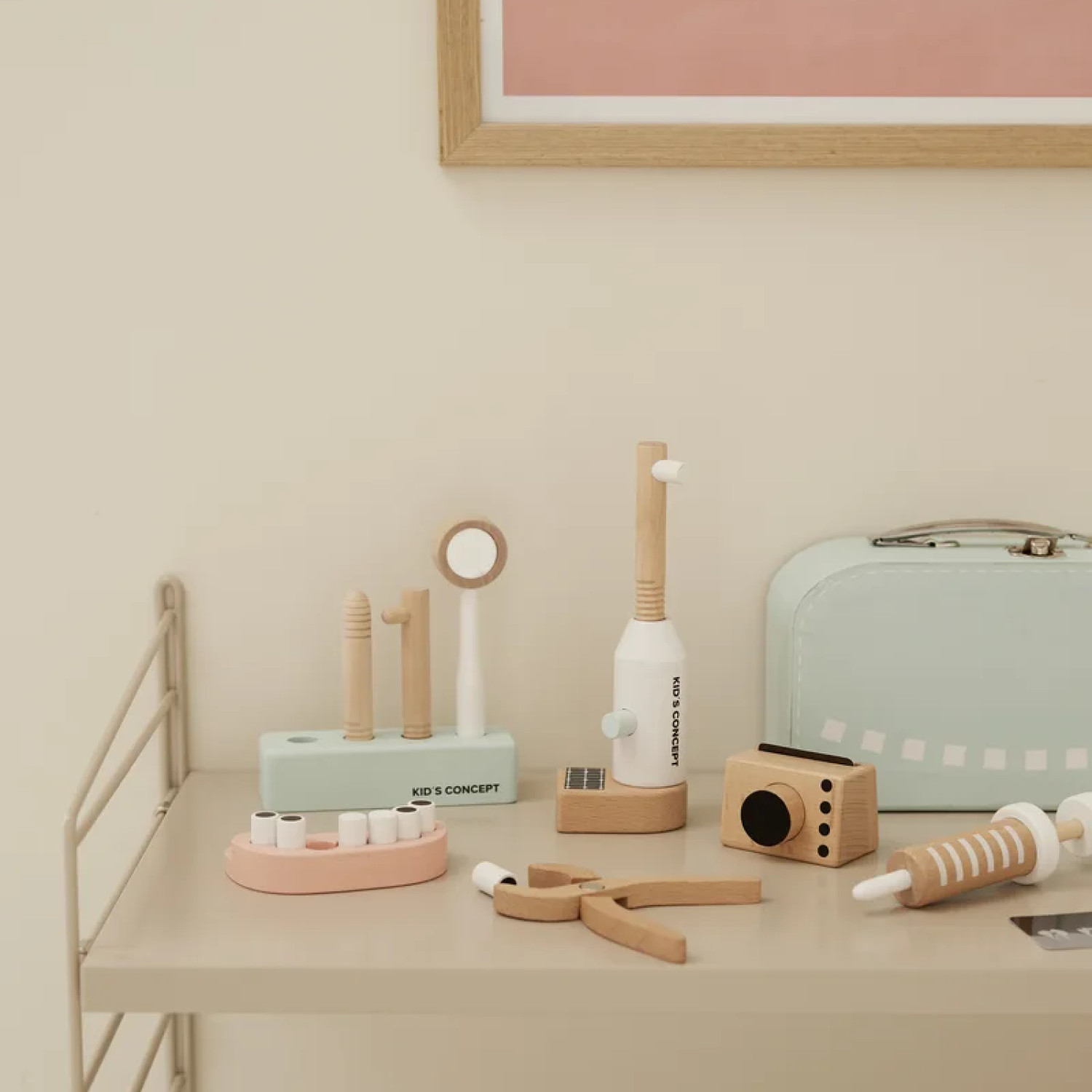 Dental kit for children in a case Swedish Design Age: 3+