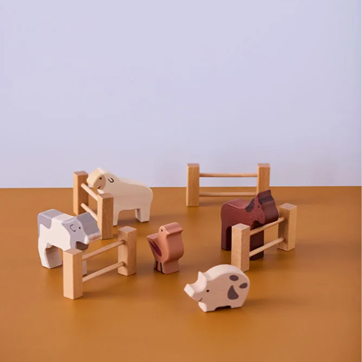 Комплект Животни от фермата Swedish Design
Възраст: 1+
Размер: 33.5х19х20 см