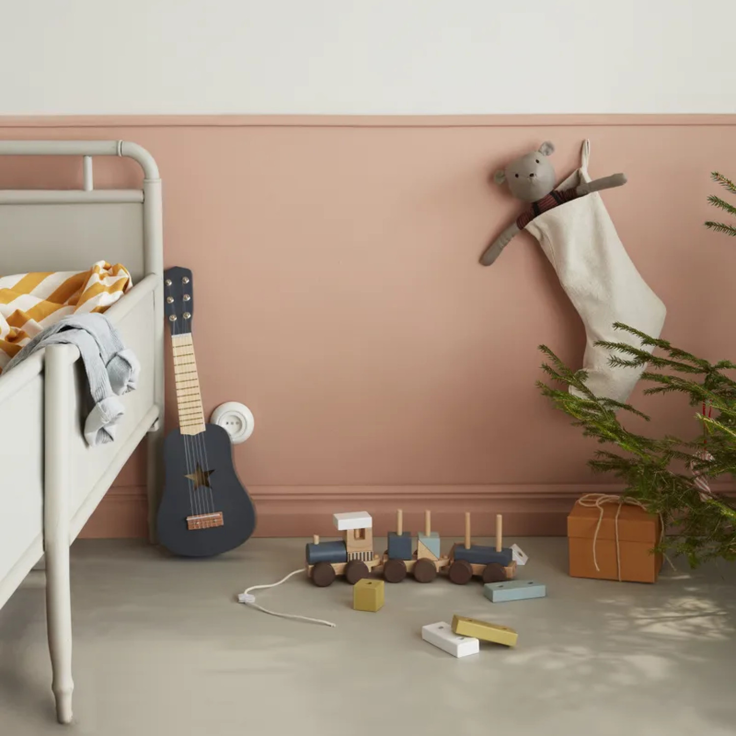 Wooden guitar for a little rock star Swedish Design Age: 3+ Size: 18x5x53.5 cm
