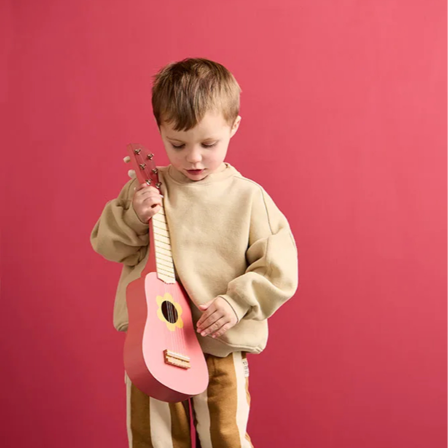 Wooden guitar for a little rock star Swedish Design Age: 3+ Size: 18x5x53.5 cm