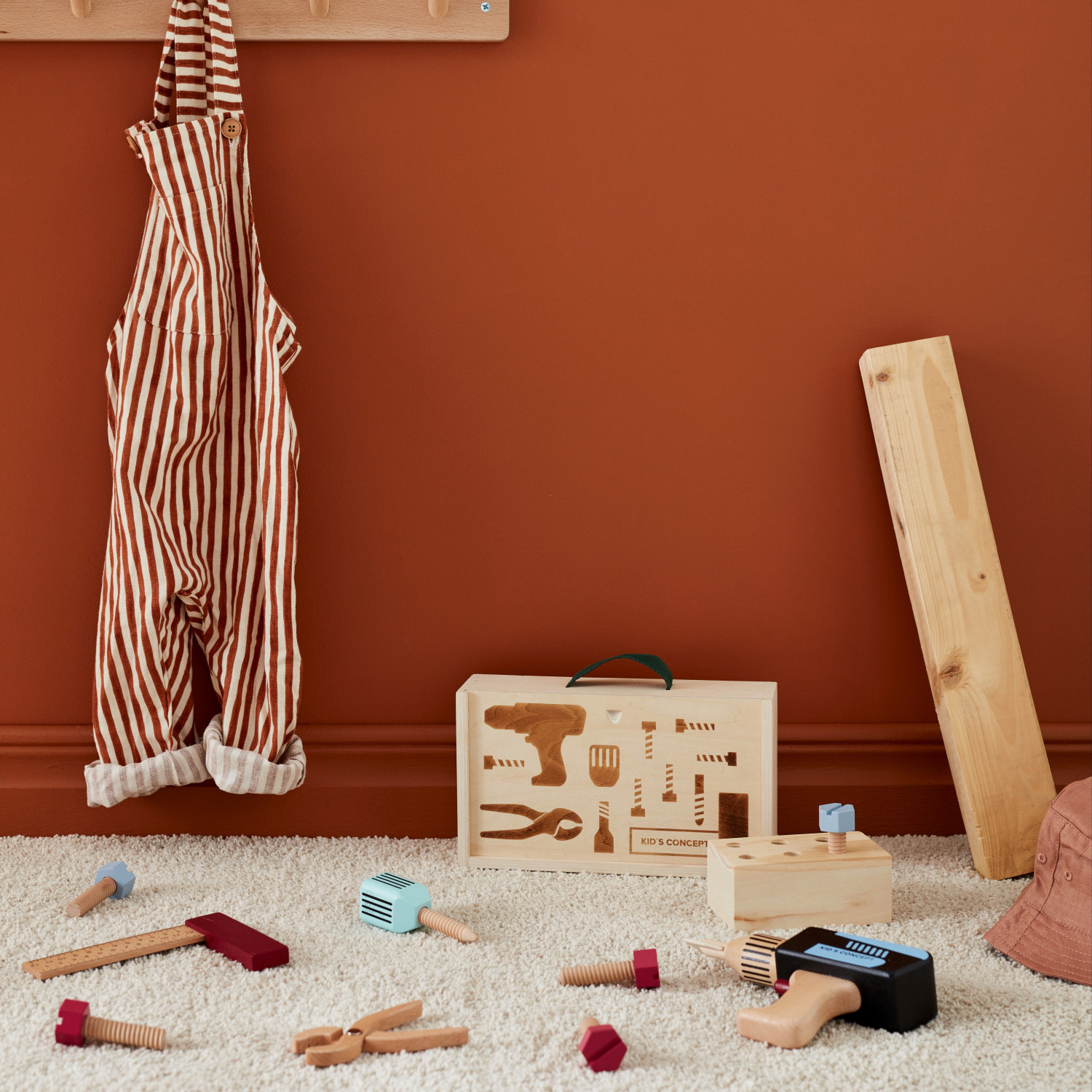 Wooden set Toolbox Swedish Design Age: 3+ Size: 29.5x9x8.5 cm