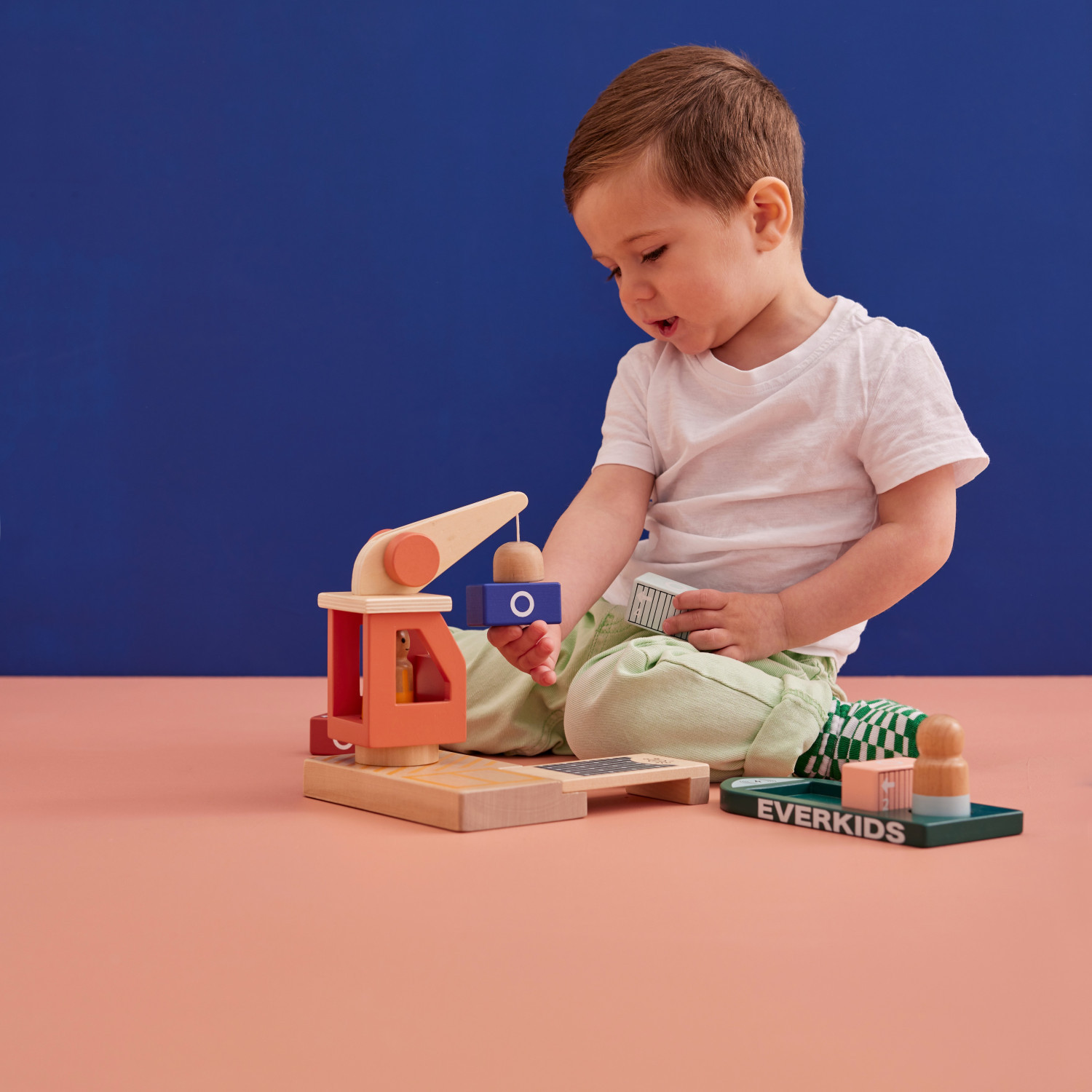 Swedish Design Cargo Port Set Age: 3+ Size: 43.5x28.7x28.5 cm