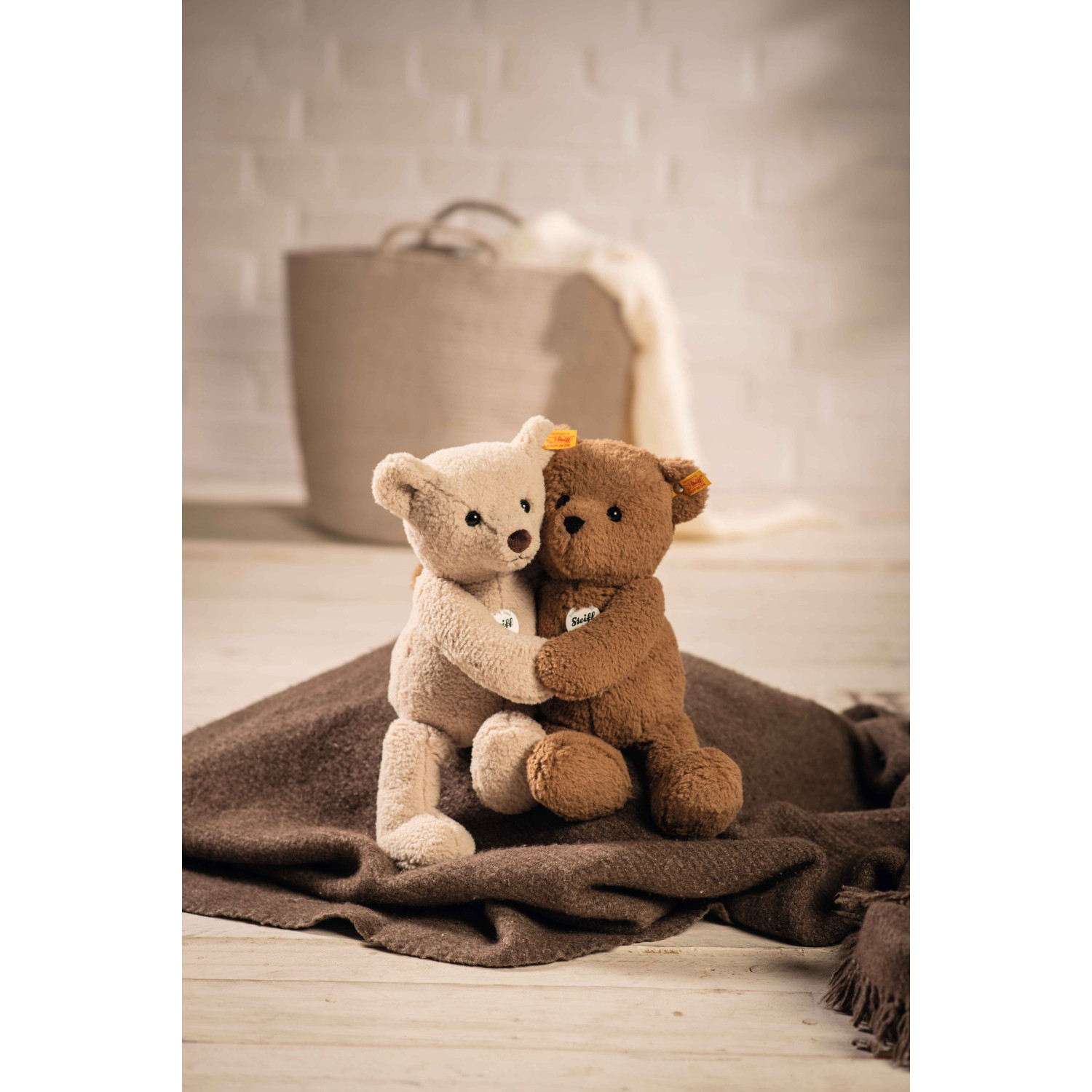 Papa Bear Размер: 36 см
Клас: Friends