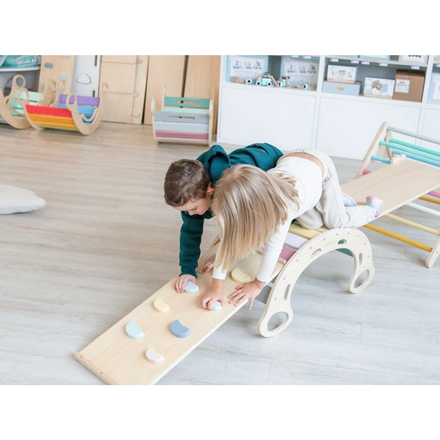 Wooden Montessori swing 5in1 with 2in1 board Age: 1+
