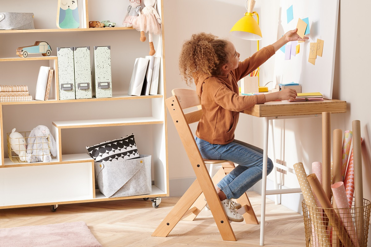 KinderKraft ENOCK high chair wooden/white legs KKKENOCWHT