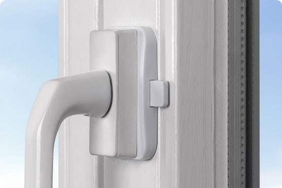 70060 Reer door and window lock 3 pcs WHITE