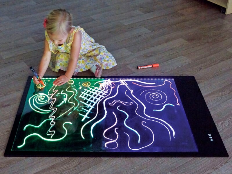 Nowa Szkola Drawing board, illuminated, with adapter, 101 x 66 cm