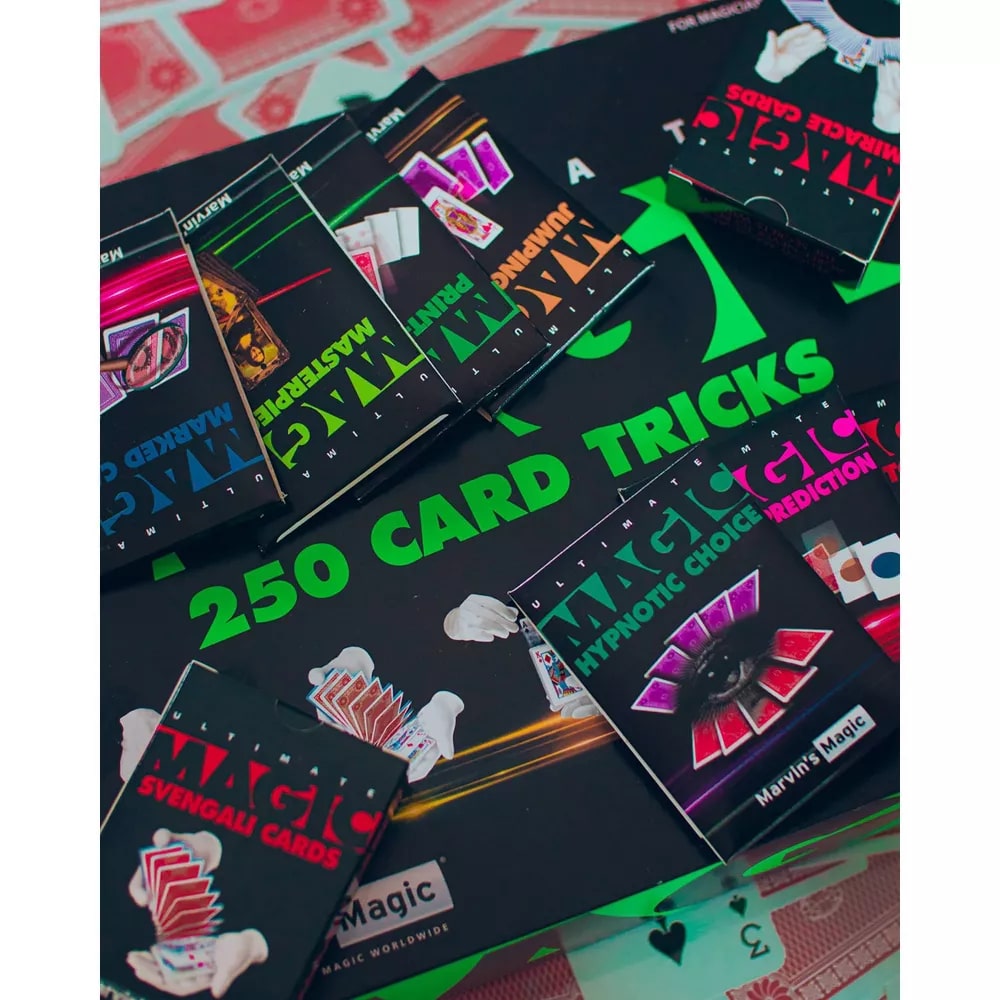 Комплект магически трикове, Marvin’s Magic, Невероятни 250 фокуса с карти